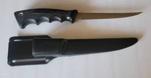 lot 1210 image: Vintage Coleman Western 6 Fillet Knife 966 with Rubber Handle and Sheath