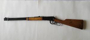 lot 1002 image: Winchester Model 94 30-30 WIN Deluxe Lever-Action Carbine