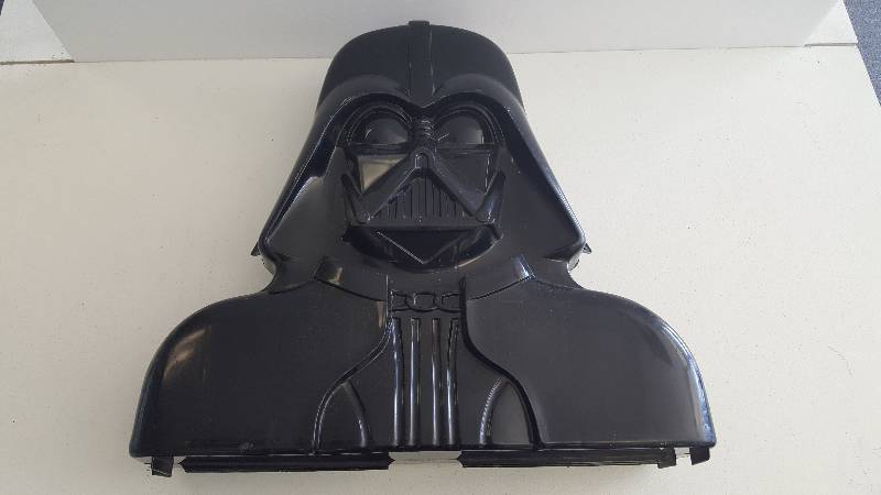 lot 1089H image: Vintage 1979 Star Wars Darth Vader Figure Case with Original 1978 Luke Skywalker
