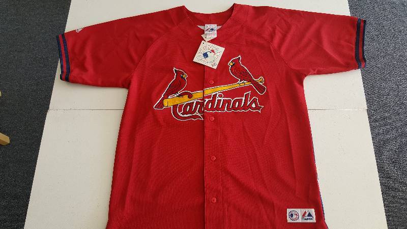 lot 1089QQ image: St. Louis Cardinals Jersey Stitched Size Medium Albert Pujols
