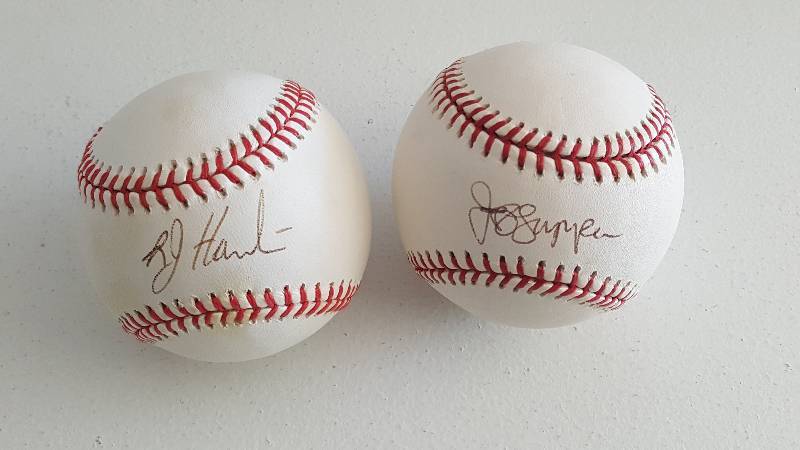 lot 1089CC image: Jeff Suppan Autographed Major League Official Baseball Bonus Kansas City Royals
