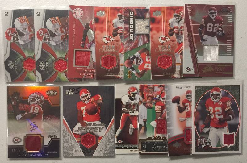 lot 1125 image: Lot of 13 Kansas City Chiefs Game Used Jersey Cards Dwayne Bowe Rookie
