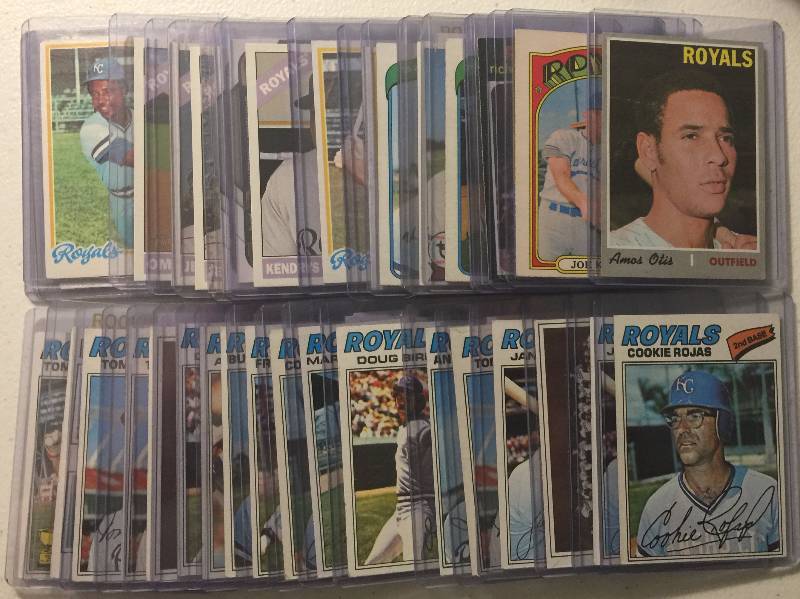 lot 1060 image: Lot of 30 Different Kansas City Royals Cards From 1971-Present