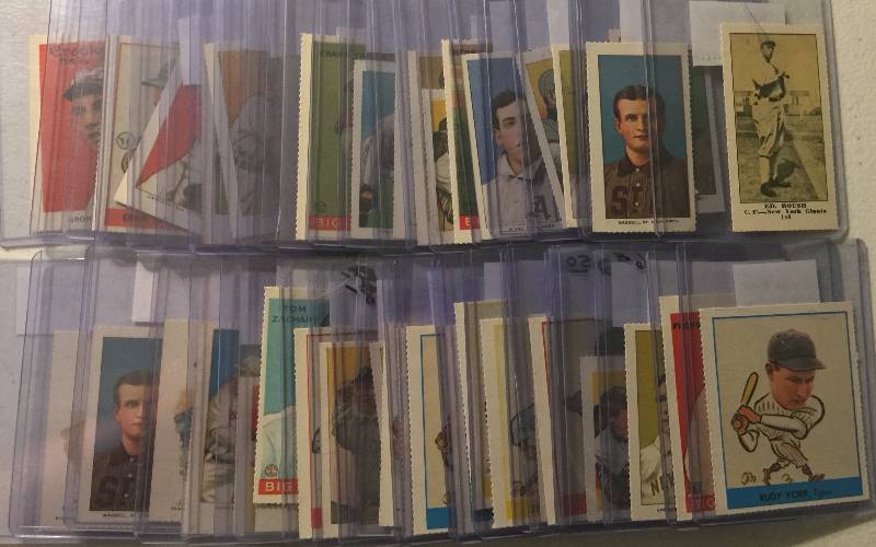 lot 1067 image: Almost 50 Card Vintage Reprint Throwback Lot Featuring Goudey & T209 Tobacco Cards