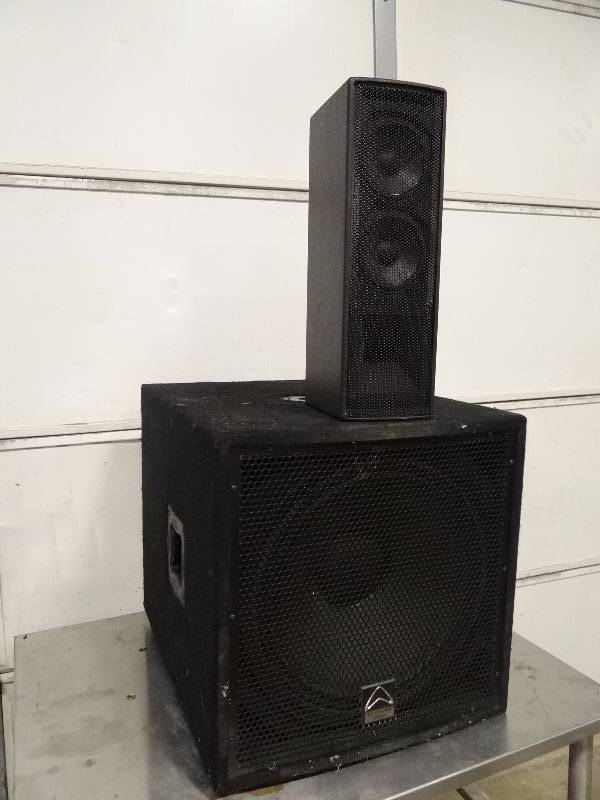 lot 1135 image: Wharfdale Pro Lx-18MB 3200 WATT Loud Speaker w EAW Central Speaker