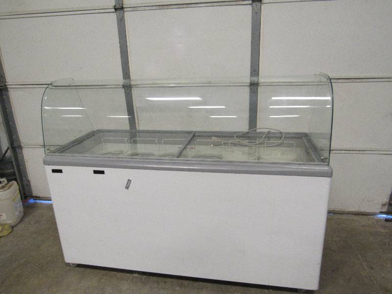 lot 1001 image: AHT 12 Tub Ice Cream Dipping Cabinet