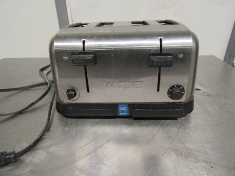 lot 1021 image: Waring Commercial Counter Top Toaster
