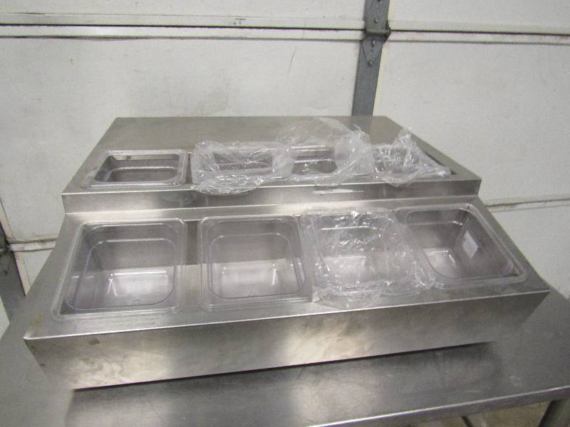 lot 1035 image: AP Wyott 8 Compartment Topping Rail