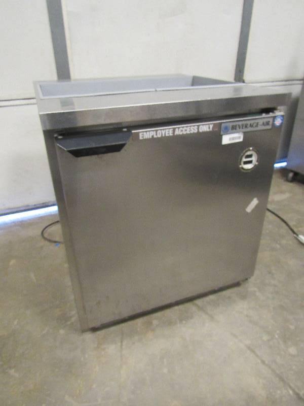 lot 1039 image: Silverking Commercial 27 Stainless Deli Prep Table