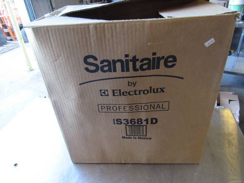 lot 1041 image: Sanitaire Household Canister Vacuum
