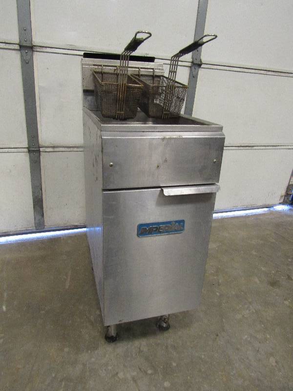 lot 1060 image: Imperial Natural Gas 40lbs Fryer