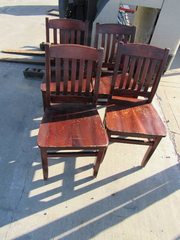 lot 1076 image: (4) Medium Dark Stained Wooden Standard Height Chairs