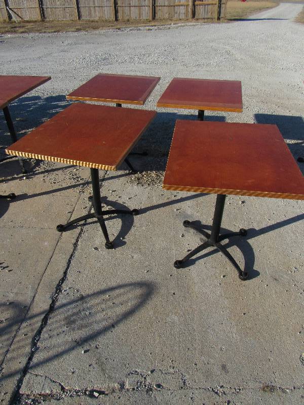 lot 1083 image: (4) Standard Height 30x24 Light Wood Finished Single Metal Base Tables