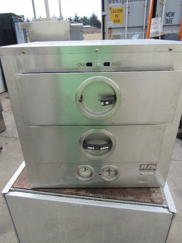 lot 1108 image: Toastmaster (2) Drawer Bun Warmer