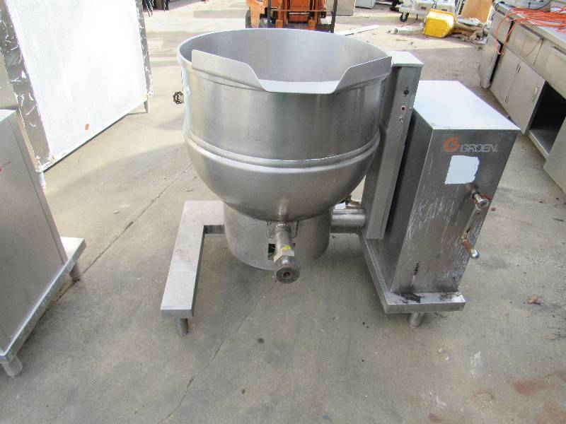 lot 1115 image: Groen 40Gal Natural Gas Tilt Kettle