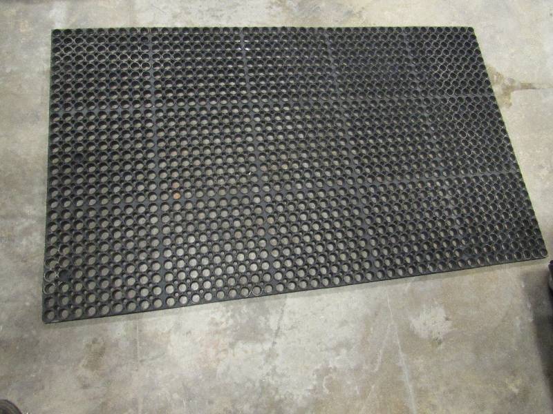 lot 1141 image: 60x36 Anti Fatigue Mat