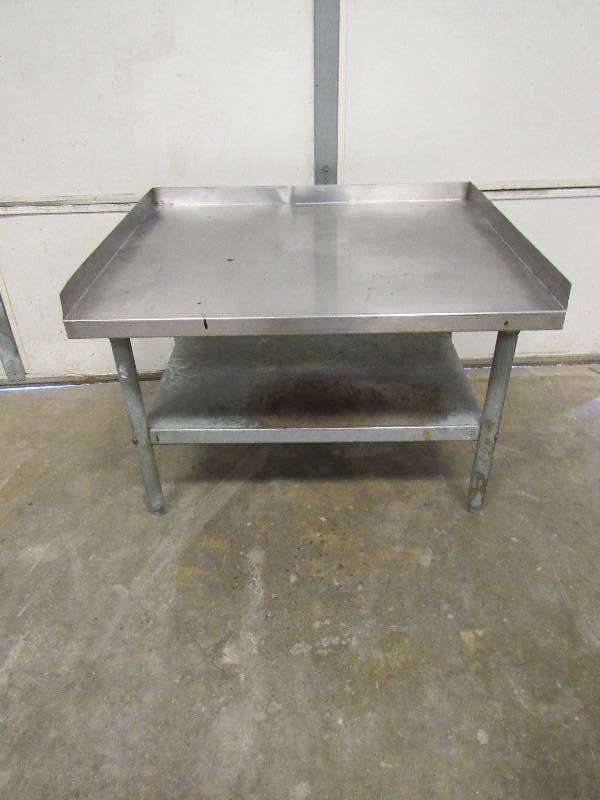 lot 1144 image: 36 Stainless Top Equipment Stand