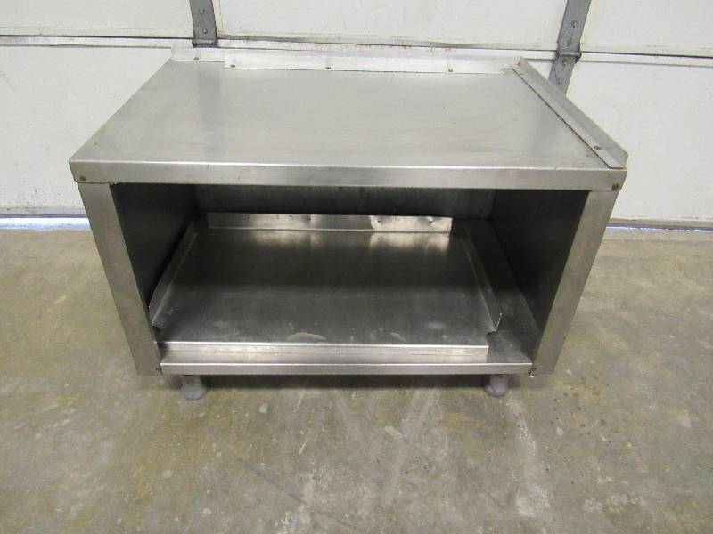 lot 1145 image: 36 Stainless Equipment Stand