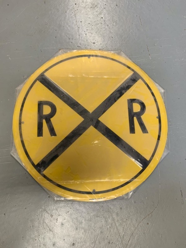 lot 67 image: Railroad Sign Metal