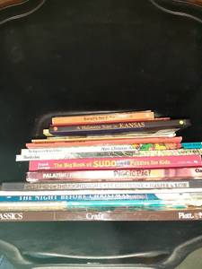lot 1122 image: Childrens books
