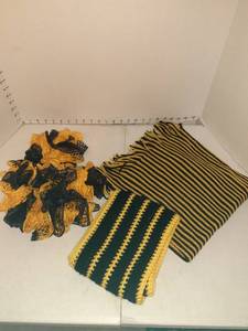 lot 1186 image: WSU scarves, beads, and buttons