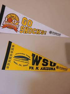 lot 2000 image: Four WSU banners