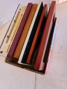 lot 2017 image: Picture frames mostly 5x7