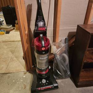 lot 2100 image: Hoover Wind Tunnel with cord rewind and attachments