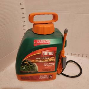 lot 2141 image: Ortho weed be gon max 13 full