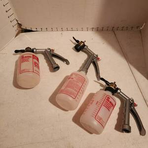 lot 2148 image: 3 All purpose sprayers