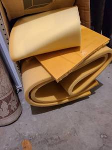 lot 3056 image: Foam pieces
