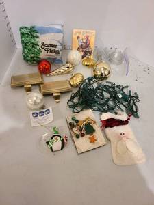 lot 3061 image: Stocking holders, scatter flakes, ornaments, lights, more