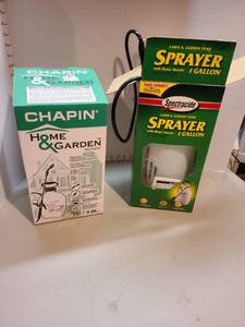 lot 4012 image: Chapin sprayer NIB, Spectracide sprayer