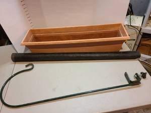 lot 4013 image: Plastic planter, shepherds hook, weed block