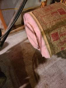 lot 4038 image: R-13 insulation