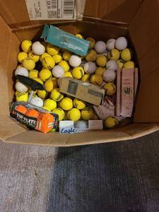 lot 4059 image: Golf balls