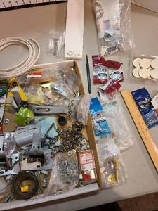 lot 4065 image: Washers, screws, nuts, knife blades, more