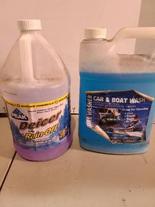 lot 4075 image: Pressure washer car and boat wash and a jug of deicer with rain off