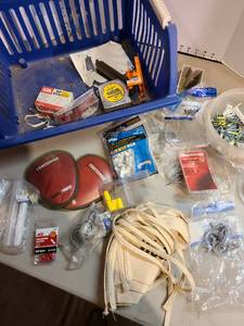 lot 4100 image: Bin with assorted hardware