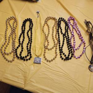 lot 1311 image: Ladies beads and WSU necklaces