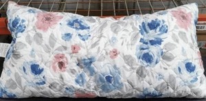 lot 3832 image: Pillow 1 Pc Flower Design 20x40