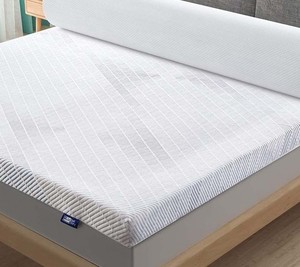lot 8190 image: Bed Story 64x36 Memory Foam Mattress Topper