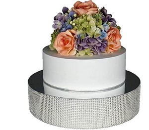 lot 5512 image: Wedding Cake Stand 16 Round