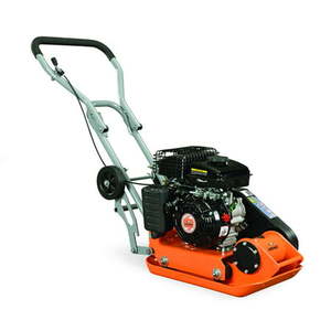 lot 9011 image: YARDMAX YC0850 1 850 lb - Compaction Force Plate Compactor 2 - 5HP - 79cc Recoil