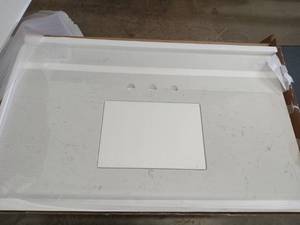 lot 9127 image: Marble Sink Top - Damaged