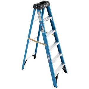 lot 9136 image: Werner 6-ft Fiberglass 250-lb Type 1 Step Ladder