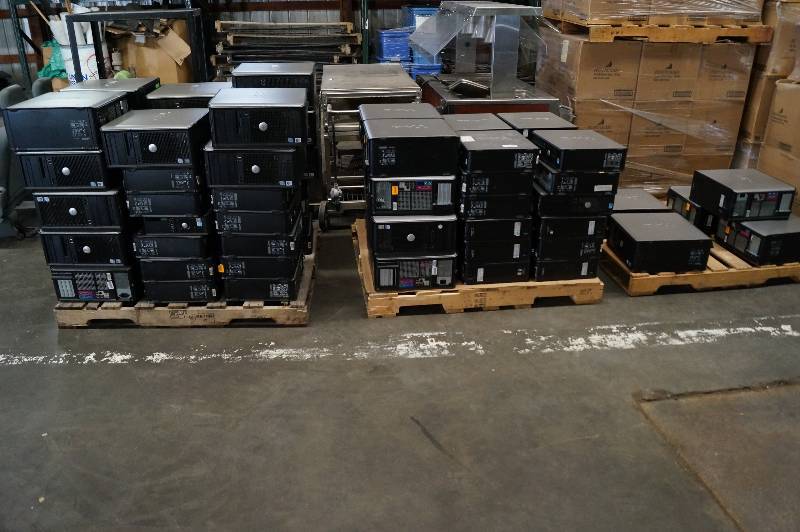 lot 4164 image: 74 Dell Optiplex Computers