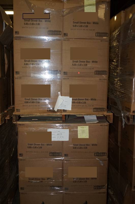 lot 4158 image: 36 Cases of small Dinner Boxes