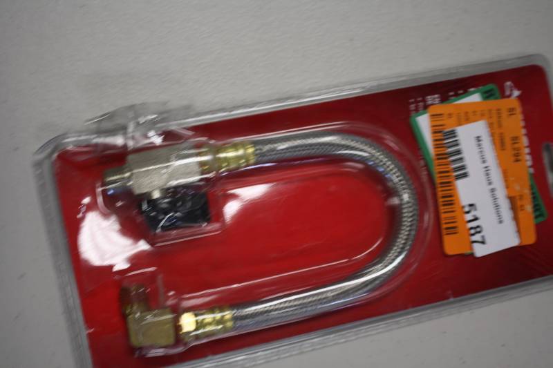 lot 5187 image: GAS SHUT VALVE AND PATCH HOSE