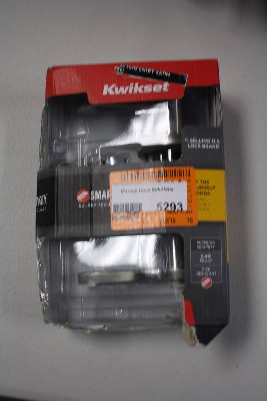 lot 5293 image: KWIKSET LOCKSET
